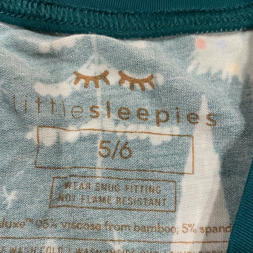 Little Sleepies - Picture 2 of 3